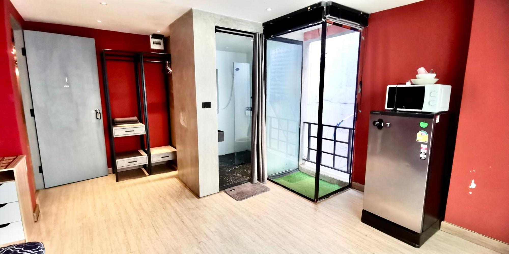 Hip And Funky Apartment Silom Soi 3, With Rooftop View Bangkok Exterior photo