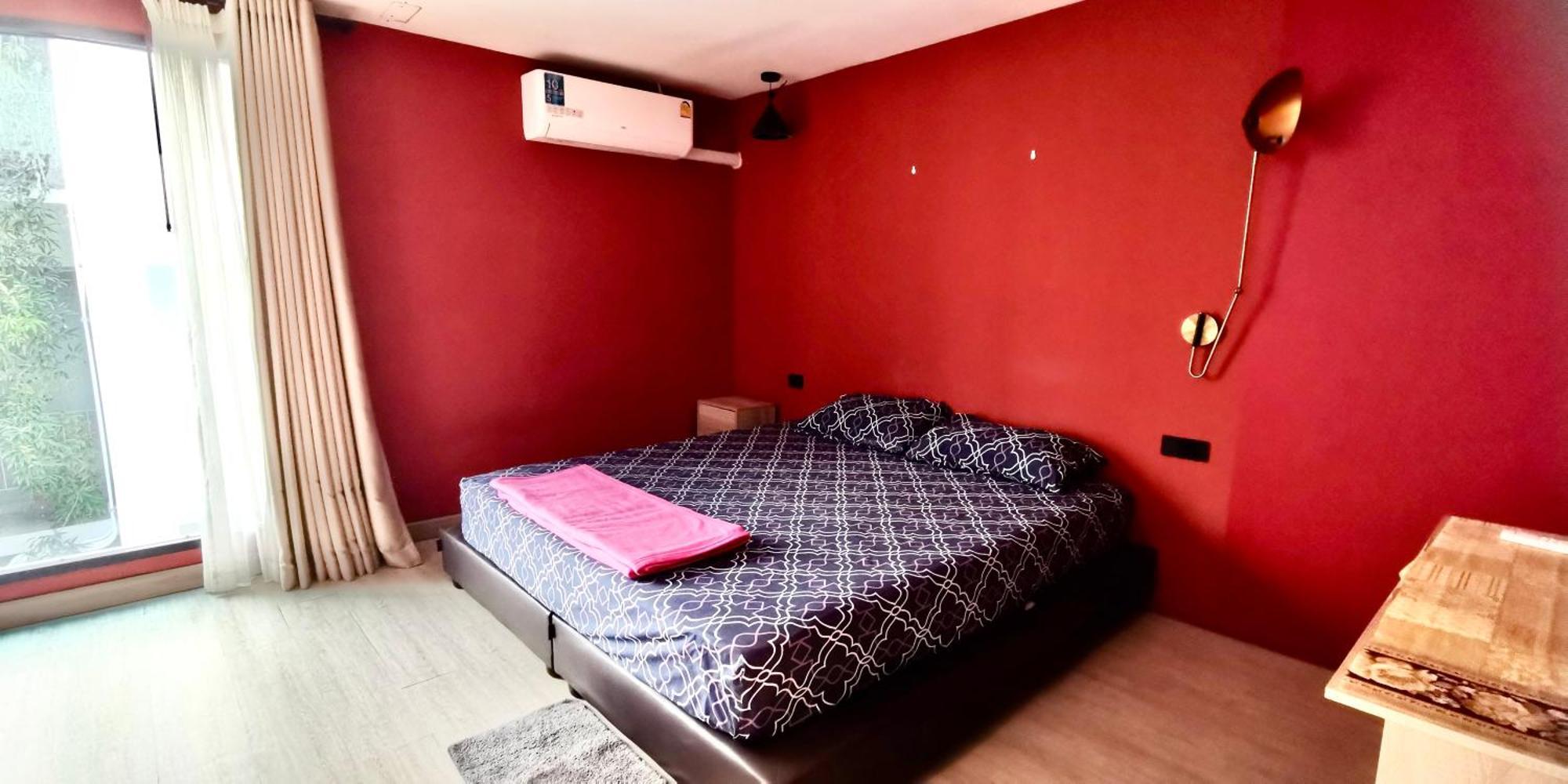Hip And Funky Apartment Silom Soi 3, With Rooftop View Bangkok Exterior photo